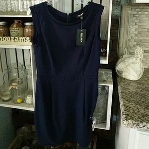 Sleeveless navy blue 👗